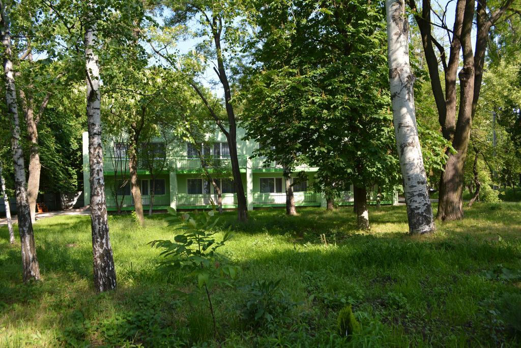 Hotel Zelenyi Kampus Odesa Exterior foto